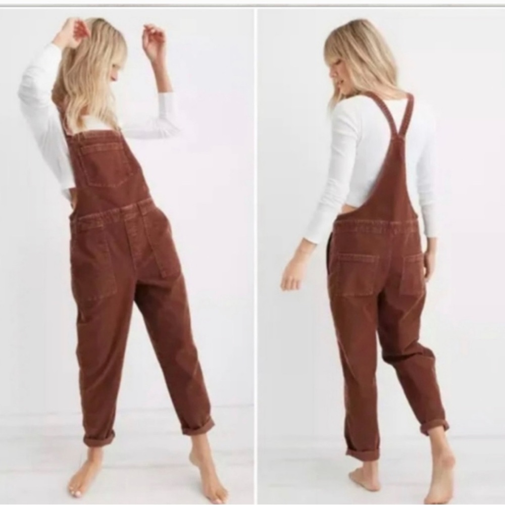 NWT Aerie Brown Overalls Size S (6-8) Corduroy material